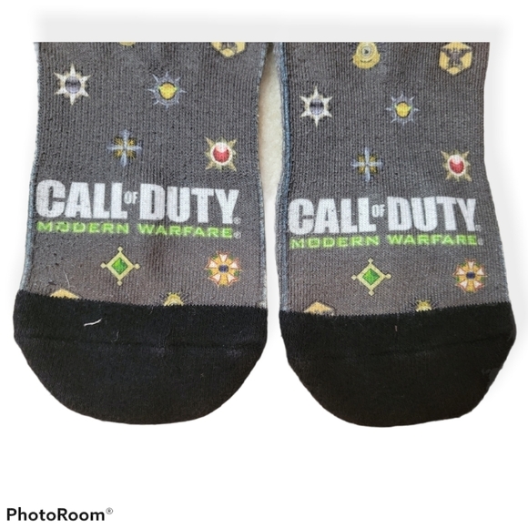 Call of Duty Modern Warfare Men's Socks - Picture 2 of 3